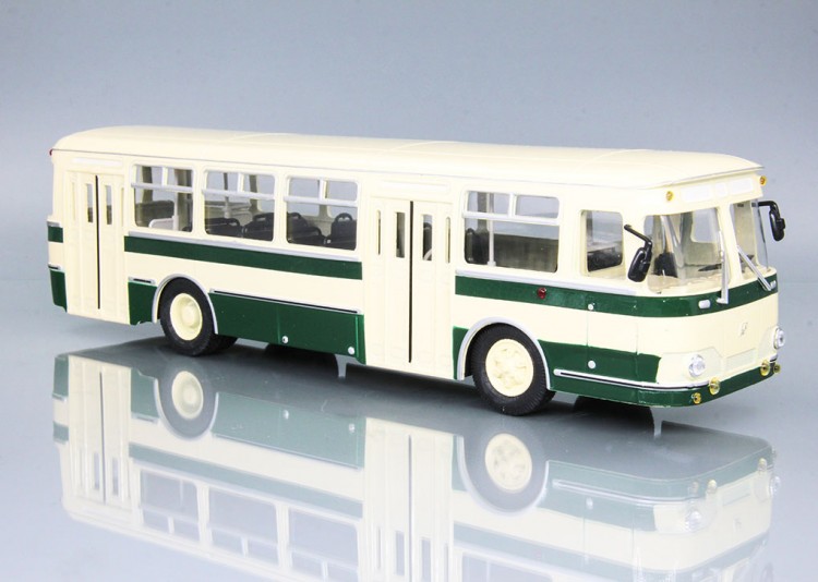 1:43 Ликинский автобус 677 (бежево-зеленый)