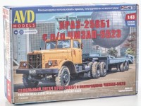 1:43 Сборная модель КрАЗ-258Б1 тягач с полуприцепом ЧМЗАП-5523