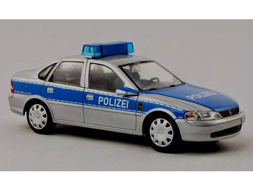 1:43 OPEL Vectra B "Polizei" (полиция Германии) 2002