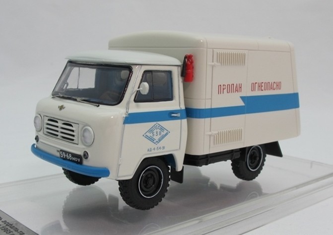 УАЗ 450Д "РА-10" - Москва 1965г. машина для разогрева асфальта