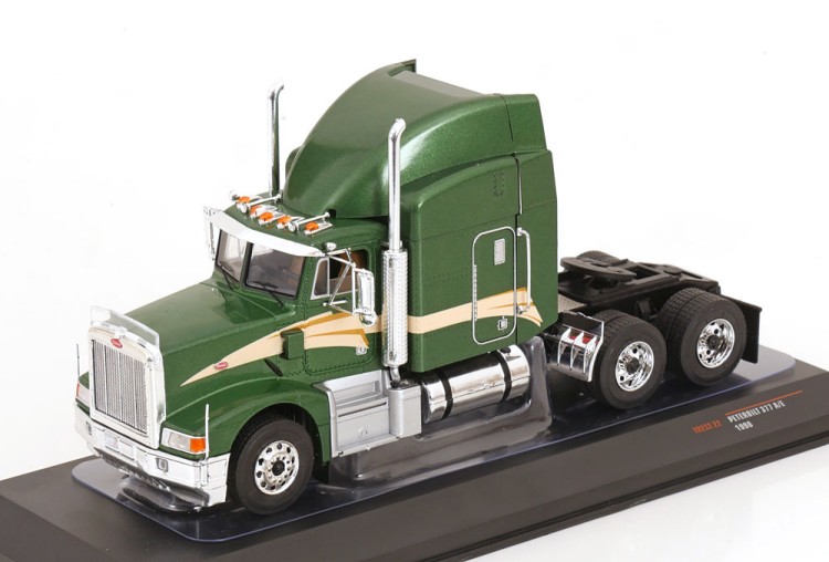 1:43 седельный тягач PETERBILT 377 A/E 1998 Green Metallic/Creme