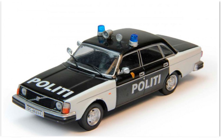 1:43 # 73 VOLVO 244 Полиция Норвегии (журнальная серия)