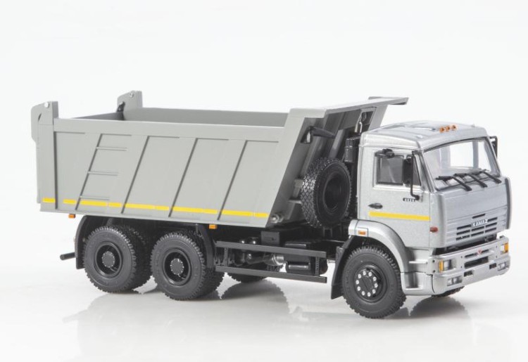 1:43 КАМский грузовик-6520 самосвал, серый
