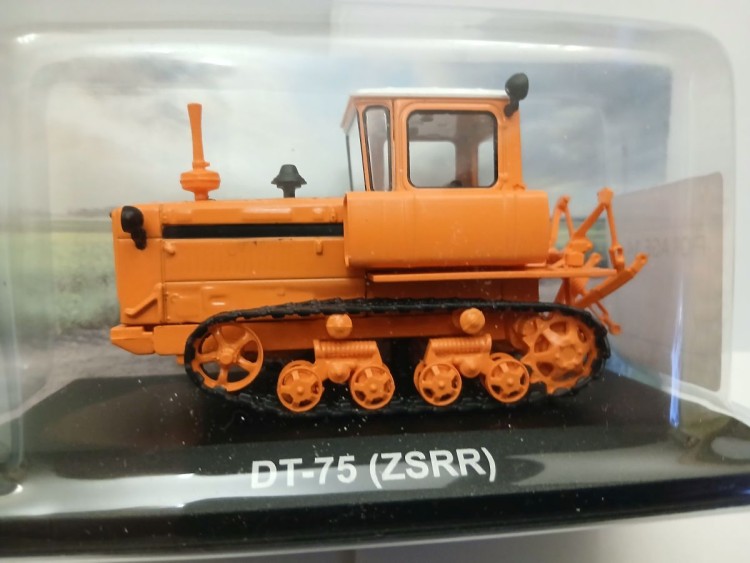 1:43 ДТ-75 2го поколения