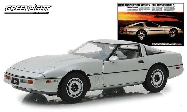 1:18 CHEVROLET Corvette C4 1984 Silver Metallic (Vintage Cars “Best Production Sports Car in the World”)