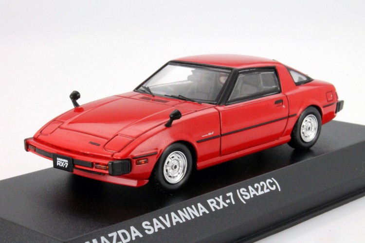 1:43 Mazda Savanna RX-7 (SA22C) (red)