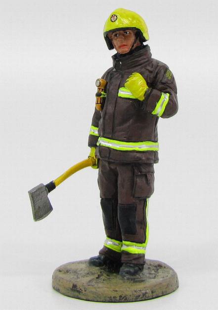 1:32  Английский пожарный с топором г.Лондон 2003 
