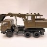 1:43 Экскаватор ЭО-3532 (5511), хаки