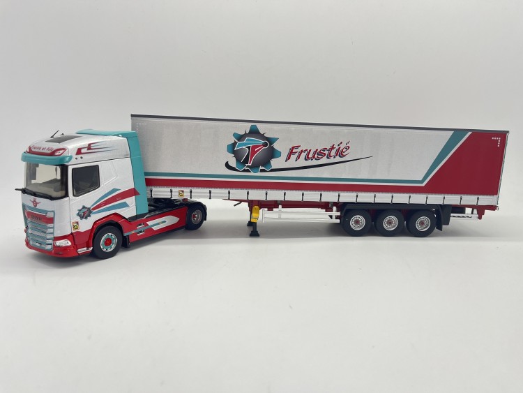 1:43 DAF XG 530 с полуприцепом "FRUSTIE" 2024 