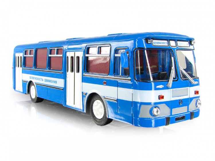 1:43 Ликинский автобус 677М безопасность движения