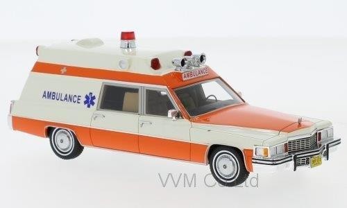 1:43 CADILLAC Superior Ambulance (скорая медицинская помощь) 1977 White/Orange