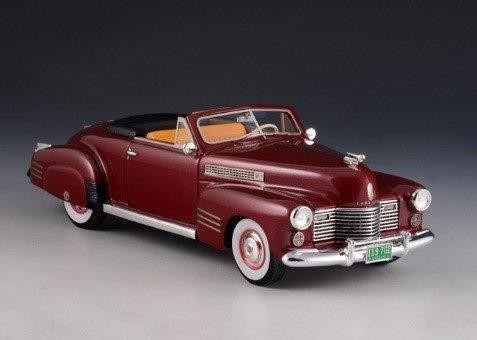 1:43 CADILLAC Series 62 Convertible Coupe (открытый) 1941 Metallic Red 