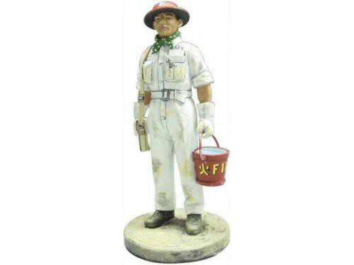 1:32  Помощник пожарного с ведром Сингапур 1941