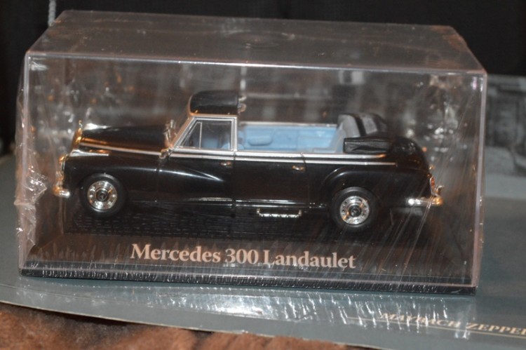 1:43 Mercedes-Benz 300 Landaulet черный