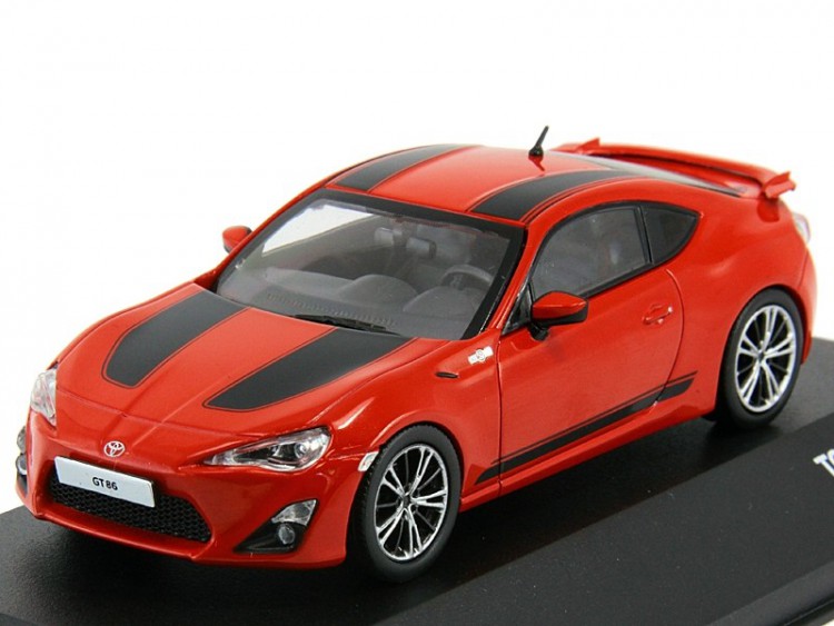 1:43 TOYOTA GT86 1st Edition  2012 Red/Black