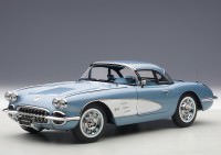 1:18 Chevrolet Corvette 1958 (silver blue)