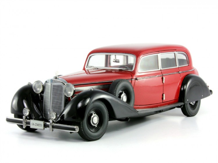 1:18 Mercedes-Benz 770 Limousine 1938 с фигурками (Cherry/Black)
