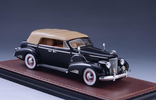 Cadillac v16 Series 90