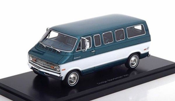 1:43 DODGE Sportsman Van (микроавтобус) 1973 Metallic Green/White
