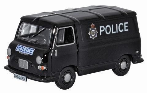 1:76 MORRIS J4 Van "Greater Manchester Police" 1974