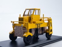 1:43 Автолесовоз Т-140