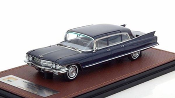 1:43 CADILLAC Fleetwood 75 Limousine 1962 Blue Metallic