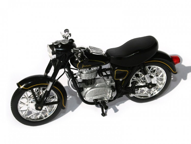 1:24 мотоцикл SFM "Junak" M10 1960