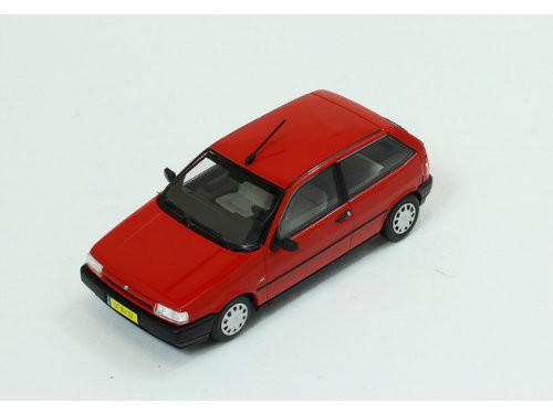1:43 FIAT TIPO (3-двери) 1995 Red