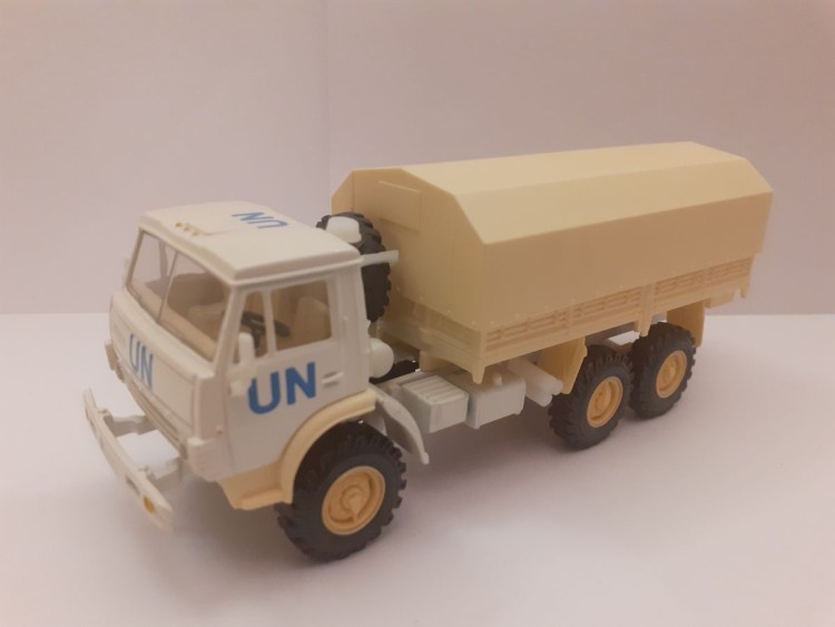 1:43 КАМский грузовик-4310 тент ООН