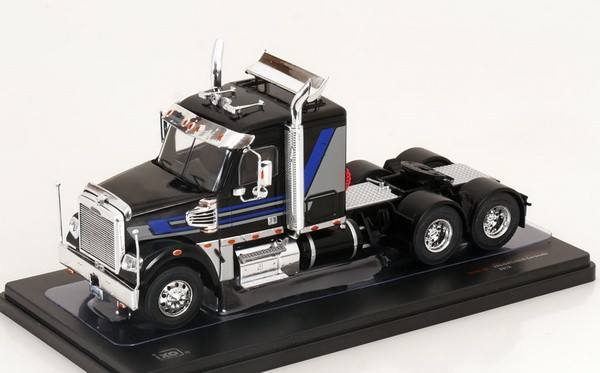 1:43 седельный тягач FREIGHTLINER Coronado 2012 Black 