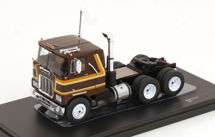 1:43 седельный тягач MACK Serie F 1977 Brown/Orange/Yellow