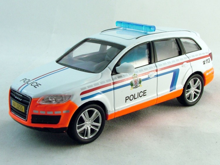 1:43 # 28 AUDI Q7 Police Luxembourg