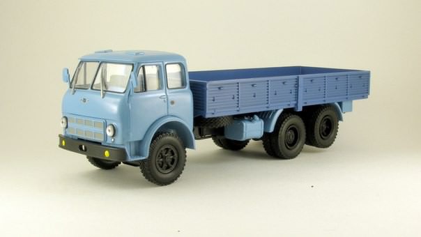 1:43 МАЗ 516А бортовой (1971-1973) (сине-голубой)