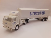 1:43 КАМский грузовик-5410 с полуприцепом UNICEF