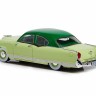 1:43 Kaiser-Frazer Manhattan 2-Door-Sedan - 1953 (green)