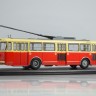 1:43 Троллейбус Skoda-9TR (красно-бежевый)