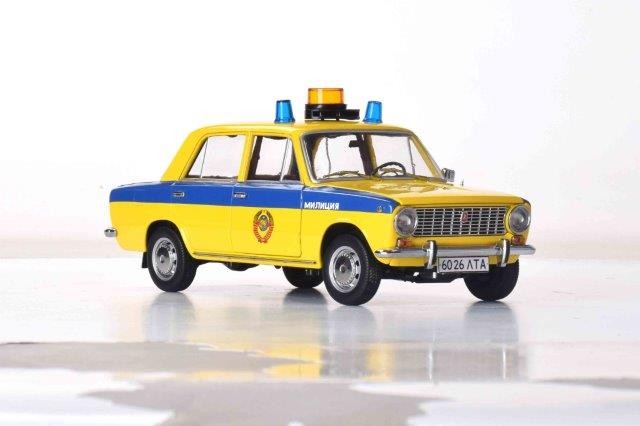 1:18 ВАЗ-2101 "Жигули" ГАИ Милиция 1982 желтый с синим (из к/ф "Инспектор ГАИ")