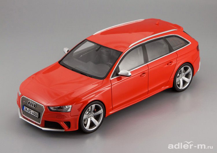 1:18 Audi RS4 Avant (red)