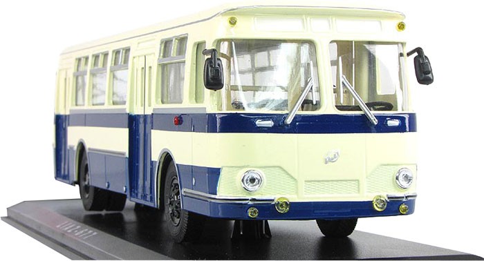 1:43 Ликинский автобус 677, бело-синий