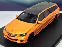 1:43 Mercedes-Benz E-Class Binz Estate (S212) 2015 Orange/Black