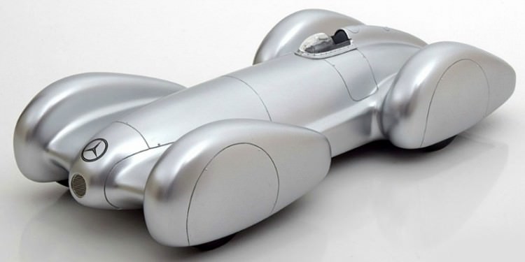 1:18 MERCEDES-BENZ W154 Record Car 1939 Silver