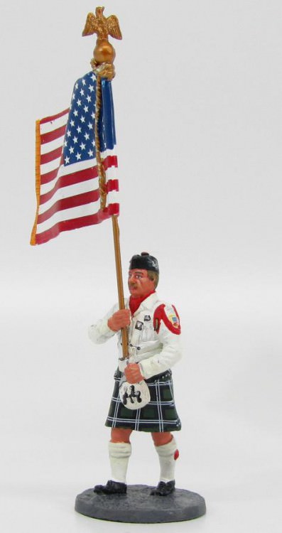 1:32  Американский пожарный в парадной форме с флагом 2003