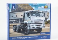 1:43 Сборная модель КАМский-65225 (рестайлинг) седельный тягач
