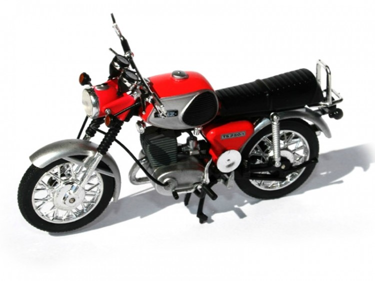1:24 мотоцикл MZ TS 250/1 1976