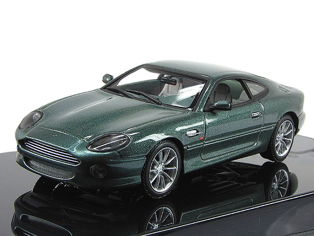 1:43 Aston Martin DB7 Vantage 2000 (metallic green)