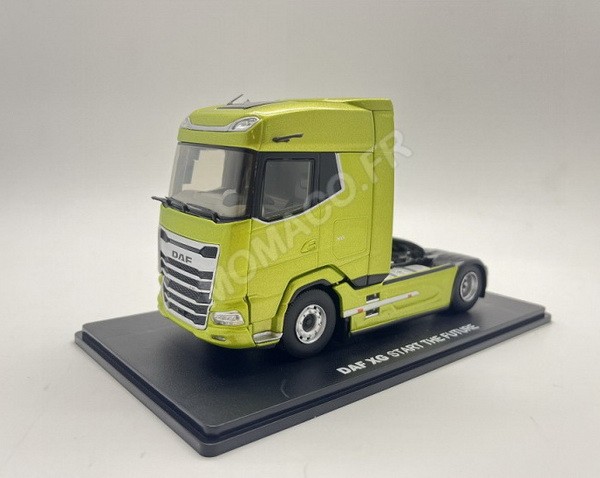 1:43 седельный тягач DAF XG 530 2024 Metallic Yellow 