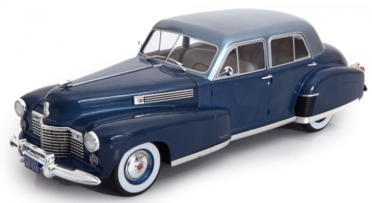 1:18 CADILLAC Fleetwood 60 Special Sedan 1941 Blue/Metallic Light Blue