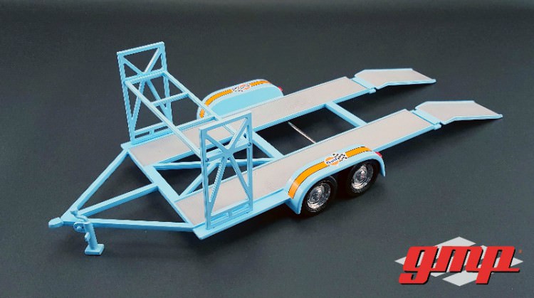 1:18 прицеп-автовоз Car Trailer "Gulf Oil" 2015 (производитель GMP)