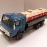 1:43 КАМский грузовик-53212 Молоко (синяя кабина)