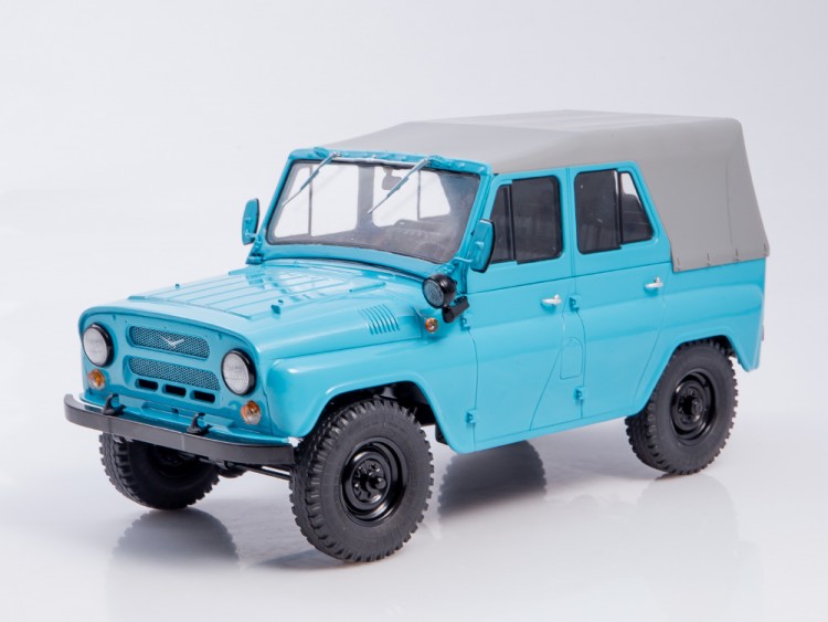1:18 УАЗ-469 (31512), голубой